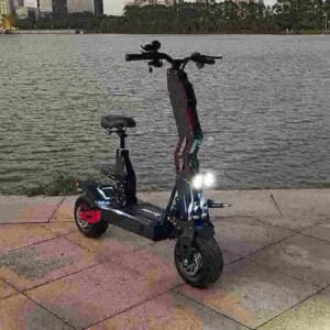 Producent af elektrisk scooter med tre hjul