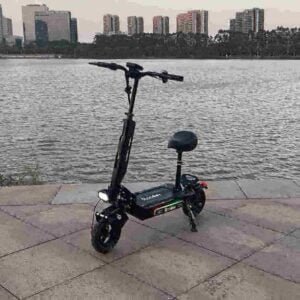 producent af el-scooter til teenagere